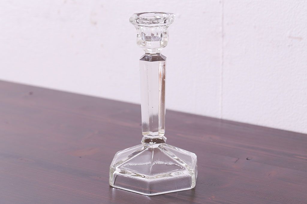 アンティーク雑貨　イギリスビンテージ　シンプルなデザインのガラス製キャンドルスタンド(ろうそく立て)(2)