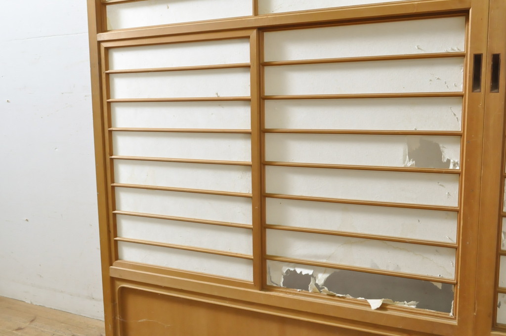 中古　上手物　和の空間づくりにおすすめ!　数寄屋で使われていた猫間障子戸2枚セット(雪見障子戸、建具、引き戸、擦り上げ障子戸、擦上障子戸、ガラス戸)(R-063788)