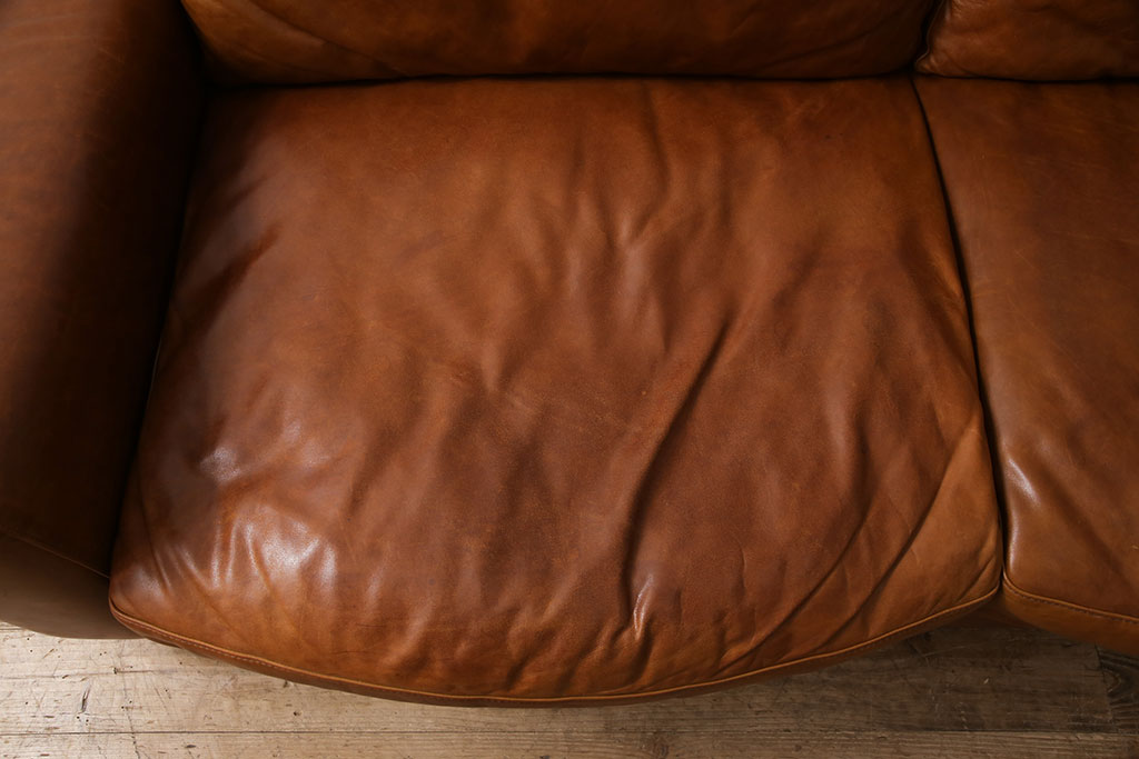中古　ACME Furniture(アクメファニチャー)　FRESNO(フレスノ)　使い込まれた本革がヴィンテージスタイルによく馴染む3人掛けソファ(定価約30万円)(三人掛けソファ、3P)(R-052586)
