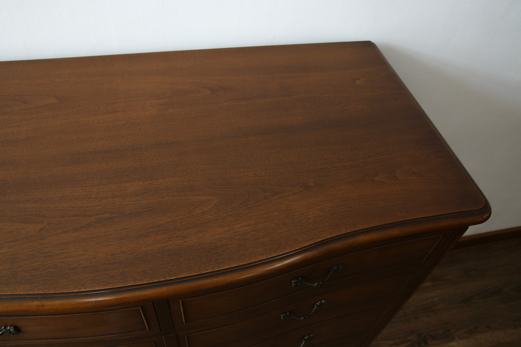 中古　DREXEL HERITAGE(ドレクセルヘリテイジ)　Touraine(ツーレイン)　マホガニー材製の贅沢なアンティーク調チェスト(引き出し、サイドチェスト)(R-065739)