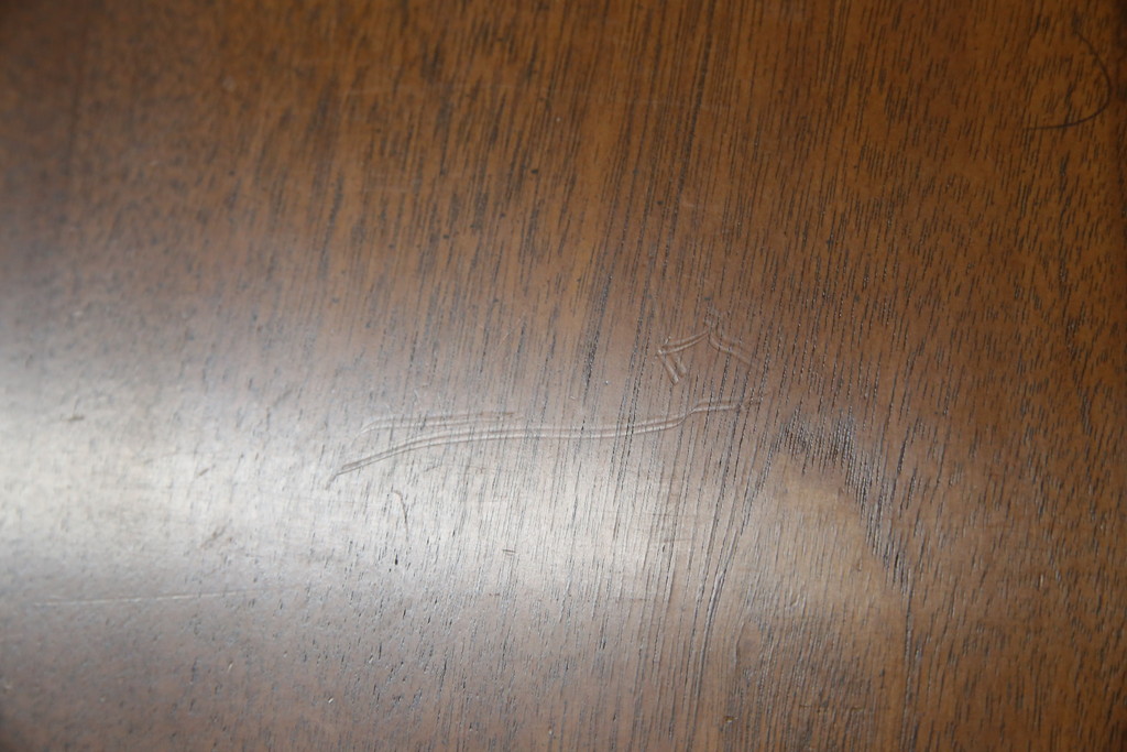 中古　DREXEL HERITAGE(ドレクセルヘリテイジ)　Touraine(ツーレイン)　マホガニー材製の贅沢なアンティーク調チェスト(引き出し、サイドチェスト)(R-065739)