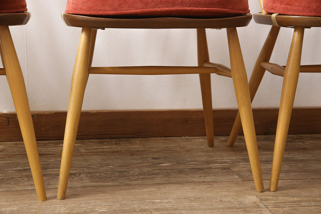 イギリスヴィンテージ　ビンテージ家具　ERCOL(アーコール)　オレンジのクッション付きのアーコールチェア4脚セット(ダイニングチェア、板座チェア、椅子)(R-050259)