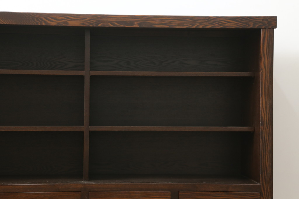 中古　美品　国産民芸家具　タモ材　上質な和の空間づくりにおすすめの水屋箪笥サイドボード(サイドキャビネット、収納棚、戸棚、食器棚、茶箪笥)(R-077016)