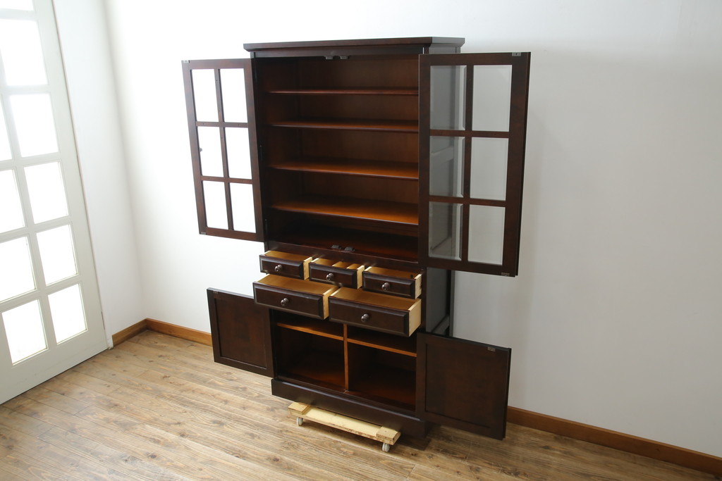 中古　美品　北海道民芸家具　HM160K　洗練されたデザインで空間に上質感をプラスする食器棚(本箱、戸棚、収納棚、飾り棚、キャビネット、バラ売り可能)(R-084131)