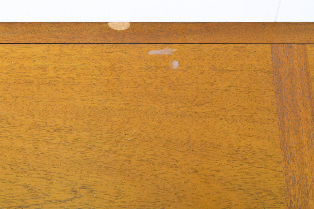 中古　DREXEL HERITAGE(ドレクセルヘリテイジ)　Triune(トライユン)　マホガニー材　洗練されたデザインとクラシカルな佇まいが魅力的なセンターテーブル(カクテルテーブル、リビングテーブル、カフェテーブル、ローテーブル)(R-062417)
