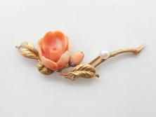 【骨董買取】珊瑚　桜　K18　帯留め(サンゴ、帯締め、着物道具、和装小物、アクセサリー、梅、アンティーク)を買取りました。