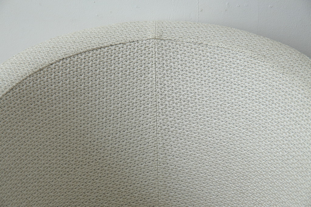 中古　極美品　arflex(アルフレックス)　PANETUN(パネトゥーン)　回転式　シンプルなデザインが魅力のラウンジチェア(パーソナルチェア、一人掛けソファ、1人掛けソファ、アームチェア、回転椅子、回転イス)(定価約30万円)(R-066617)