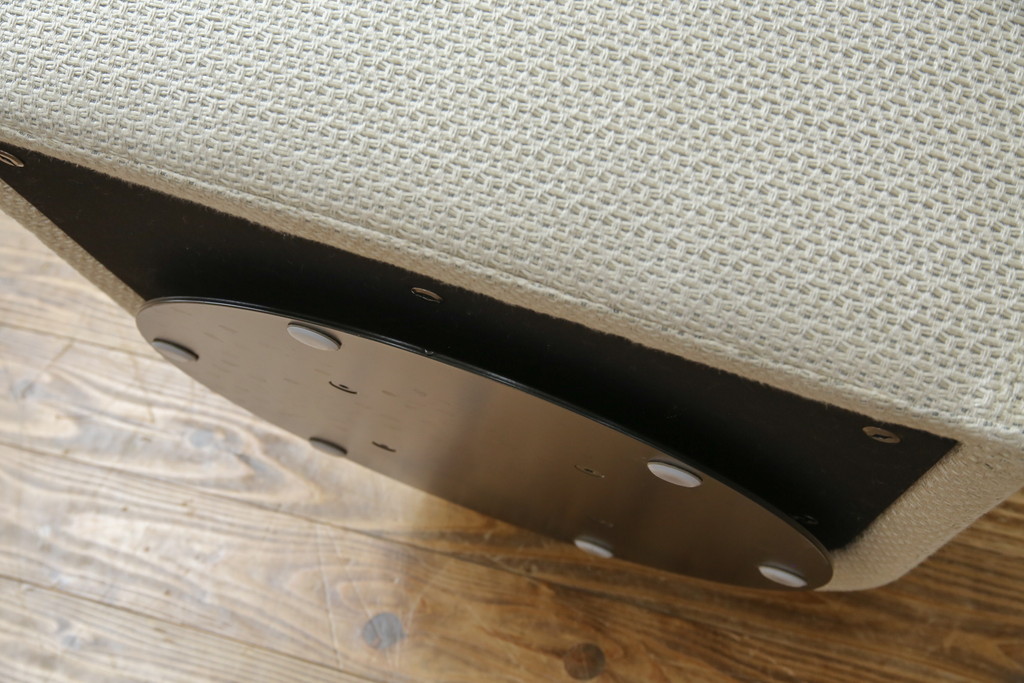 中古　極美品　arflex(アルフレックス)　PANETUN(パネトゥーン)　回転式　シンプルなデザインが魅力のラウンジチェア(パーソナルチェア、一人掛けソファ、1人掛けソファ、アームチェア、回転椅子、回転イス)(定価約30万円)(R-066617)