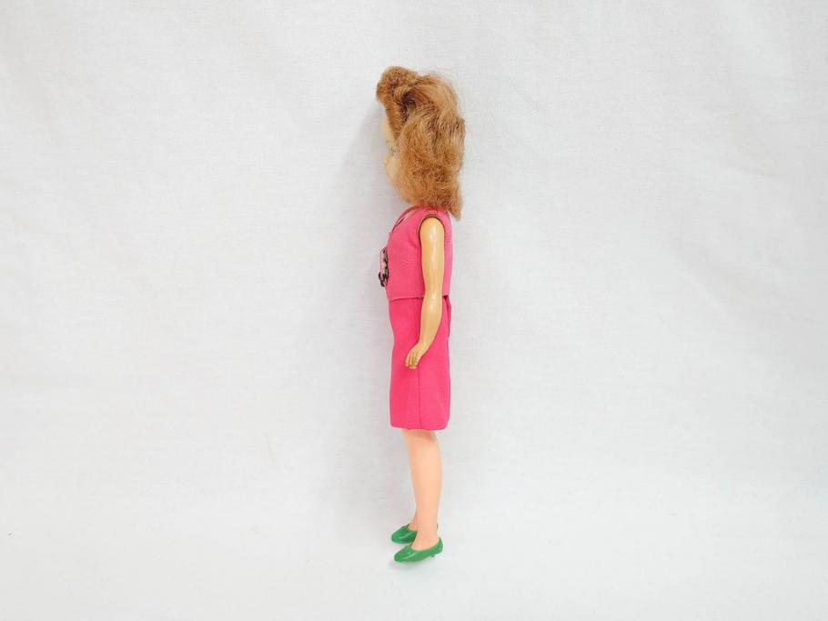 昭和中期　当時物　マテル社(MATELL)　バービー人形(Barbie)　アイデアル(IDEAL TOY CORP)　タミーちゃん BS-12(Tammy)　多数の服や小物・タンス付き　人形2体セット(ヴィンテージ、昭和レトロ、着せ替え人形、ビンテージドール、日本製)(R-070726)