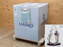【骨董買取】スペイン　リヤドロ　LLADRO　愛の誓い　UNA PROMESA DE AMOR A VOW OF LOVE　1869　フィギュリン(結婚、ウェディングドレス、タキシード、陶器人形、オブジェ)を買取りました。