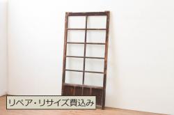 アンティーク建具　整然と並ぶ格子が上品なヒノキ材製の格子蔵戸(玄関戸、引き戸、建具)(R-048590)