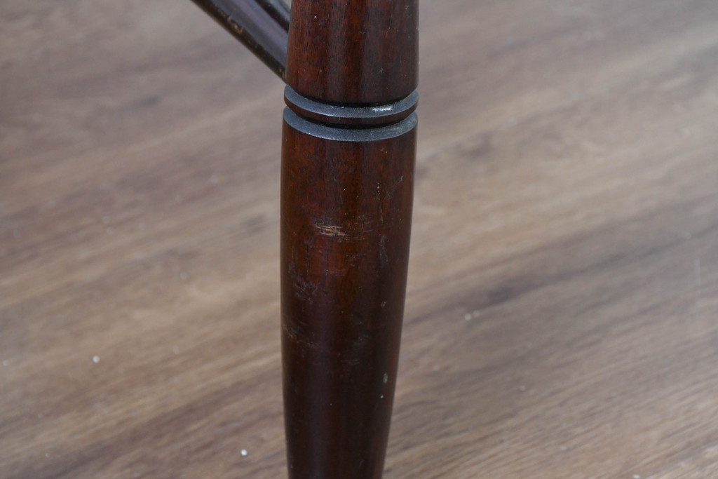 中古　美品　松本民芸家具　シックな佇まいが魅力的な#72型・リーチチェア2脚セット(ダイニングチェア、板座チェア、ウィンザーチェア、ウインザーチェア、椅子、イス、バラ売り可能)(定価約196000円)(R-084128)