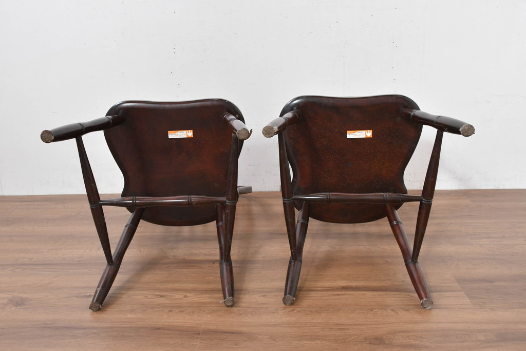中古　美品　松本民芸家具　シックな佇まいが魅力的な#72型・リーチチェア2脚セット(ダイニングチェア、板座チェア、ウィンザーチェア、ウインザーチェア、椅子、イス、バラ売り可能)(定価約196000円)(R-084128)
