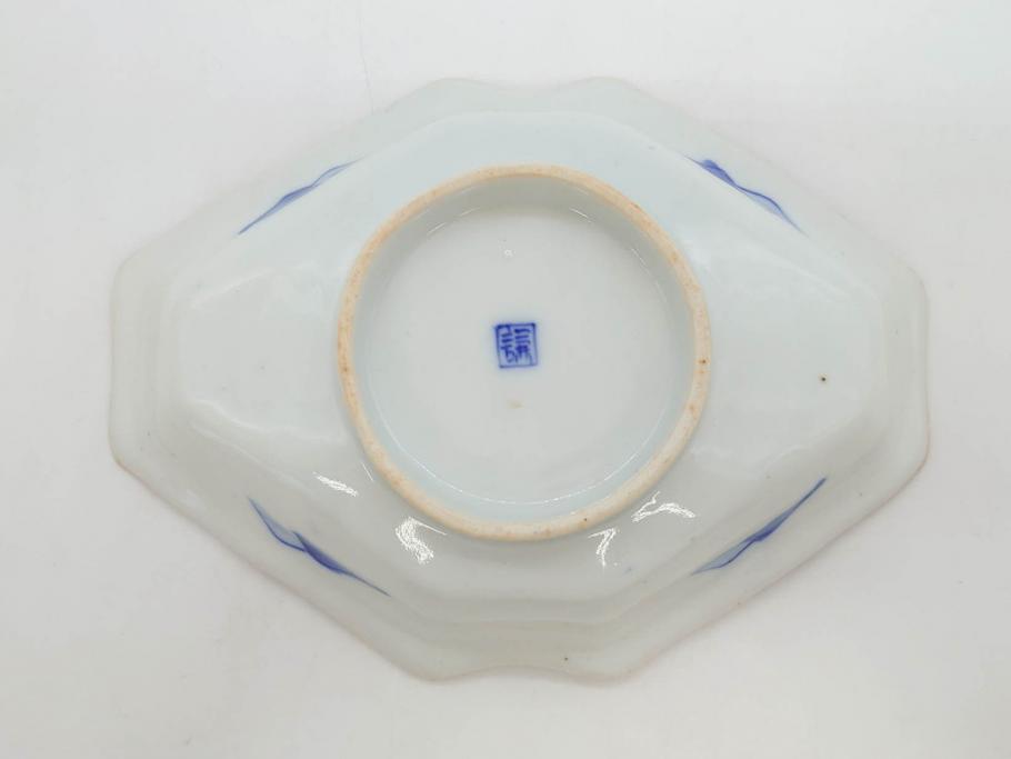 明治〜大正期　伊万里　染付　山水船図　約18cm　5.9寸　鮮やかな青に金と赤色が映える変形皿6枚セット(菱形、八角、金彩、五寸九分、和食器、和皿)(R-077409)