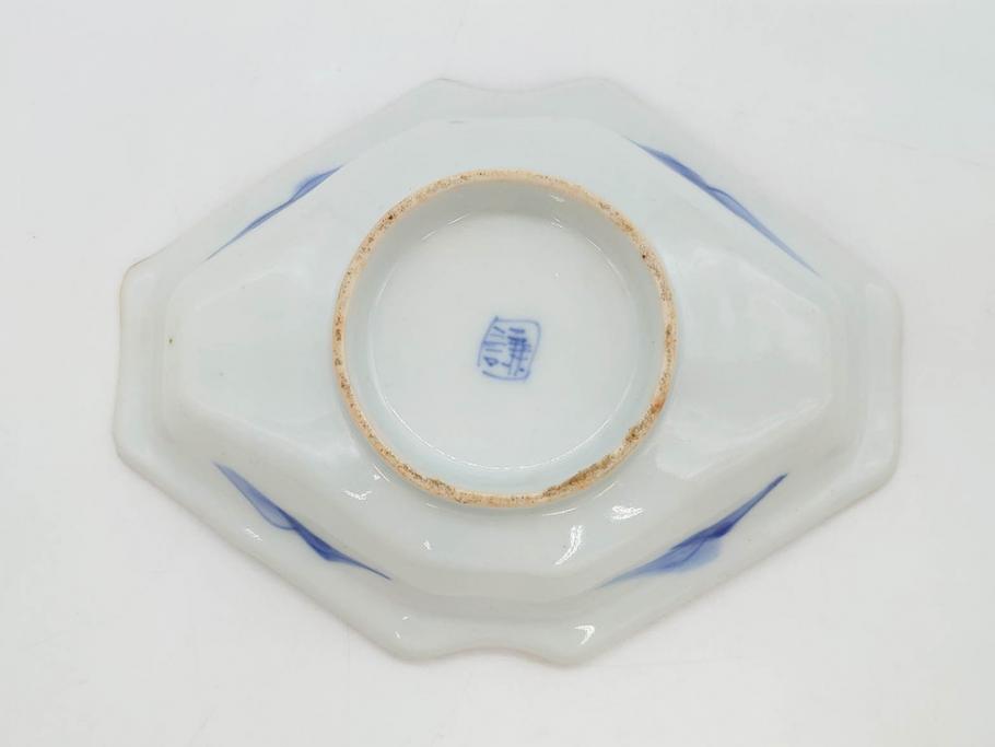 明治〜大正期　伊万里　染付　山水船図　約18cm　5.9寸　鮮やかな青に金と赤色が映える変形皿6枚セット(菱形、八角、金彩、五寸九分、和食器、和皿)(R-077409)