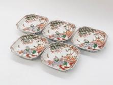 江戸期　古伊万里　色絵　獅子・竹花蝶図　約14cm　4.6寸　華やかな図柄が魅力的な変形皿5枚セット(小皿、四寸六分、和食器、和皿)(R-077411)