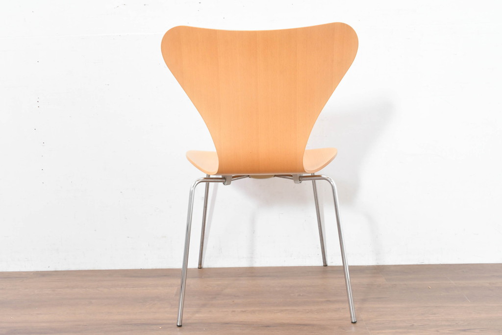 中古　美品　FRITZ HANSEN(フリッツ・ハンセン)　SERIES 7(セブンチェア)　ビーチ材　北欧モダンなお部屋におすすめ!シャープな脚がお洒落なダイニングチェア(板座チェア、椅子、イス)(R-084272)