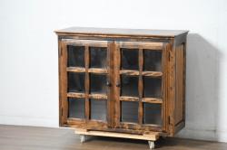 中古　美品　国産職人手作り　アンティーク調　作りの良い民芸キャビネット・上段(食器棚、収納棚、戸棚、カップボード、サイドキャビネット)(R-084340)