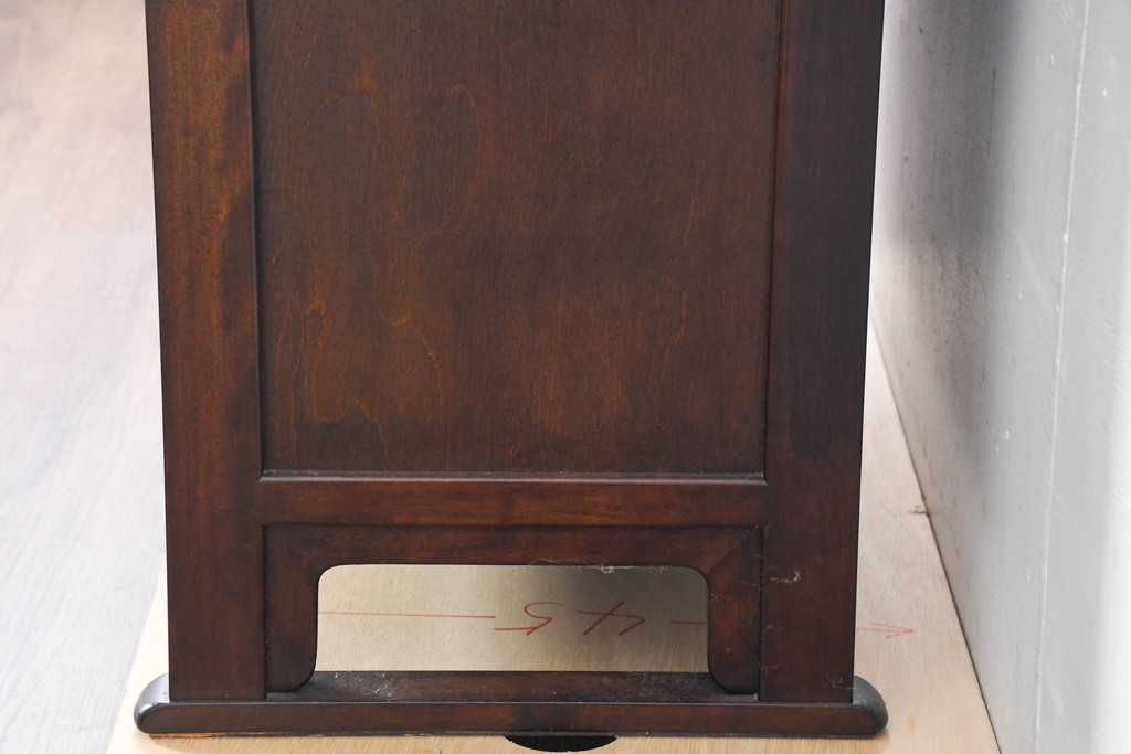 中古　美品　松本民芸家具　A型舞良茶タンス　洗練された佇まいの収納棚(下駄箱、靴箱、本箱、戸棚、食器棚、サイドボード)(R-084125)