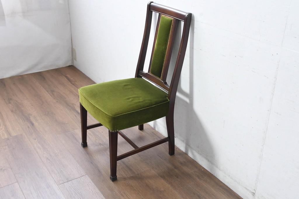 中古　美品　神戸洋家具　メープル不二屋　上品な佇まいが魅力的なダイニングチェア4脚セット(椅子、イス、アームレスチェア、ばら売り可能)(R-084420)