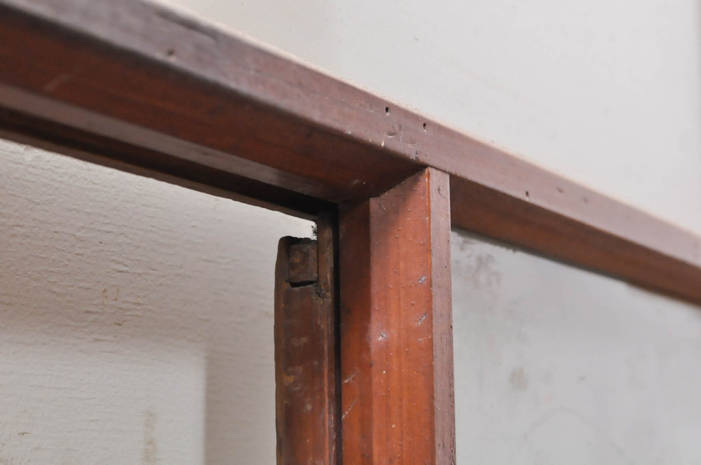 アンティーク建具 希少 レトロな雰囲気漂う小窓付きのガラス窓2