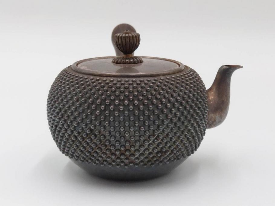 純銀　玉霰　重量 約216g　匠の技が光る急須(銀瓶、横手、煎茶、水注、茶道具、茶器、水差、水指)(R-084504)