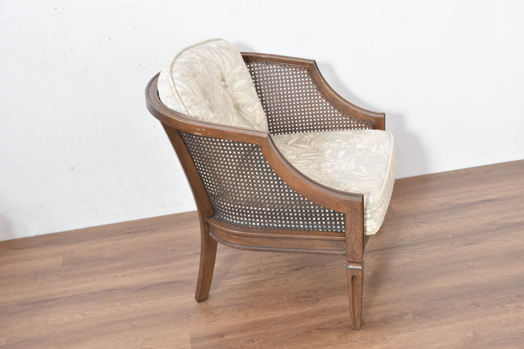 中古　展示品　美品　カリモク家具(karimoku)　domani(ドマーニ)　QUEENS LIFE(クイーンズライフ)　優雅なフォルムと柔らかな色合いでどんな空間にも馴染む!クラシカルな1人掛けソファ2脚セット(1Pソファ、一人掛けソファ、バラ売り可能)(定価2脚で約36万円)(R-084303)