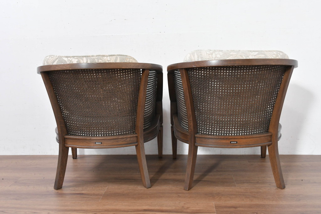 中古　展示品　美品　カリモク家具(karimoku)　domani(ドマーニ)　QUEENS LIFE(クイーンズライフ)　優雅なフォルムと柔らかな色合いでどんな空間にも馴染む!クラシカルな1人掛けソファ2脚セット(1Pソファ、一人掛けソファ、バラ売り可能)(定価2脚で約36万円)(R-084303)