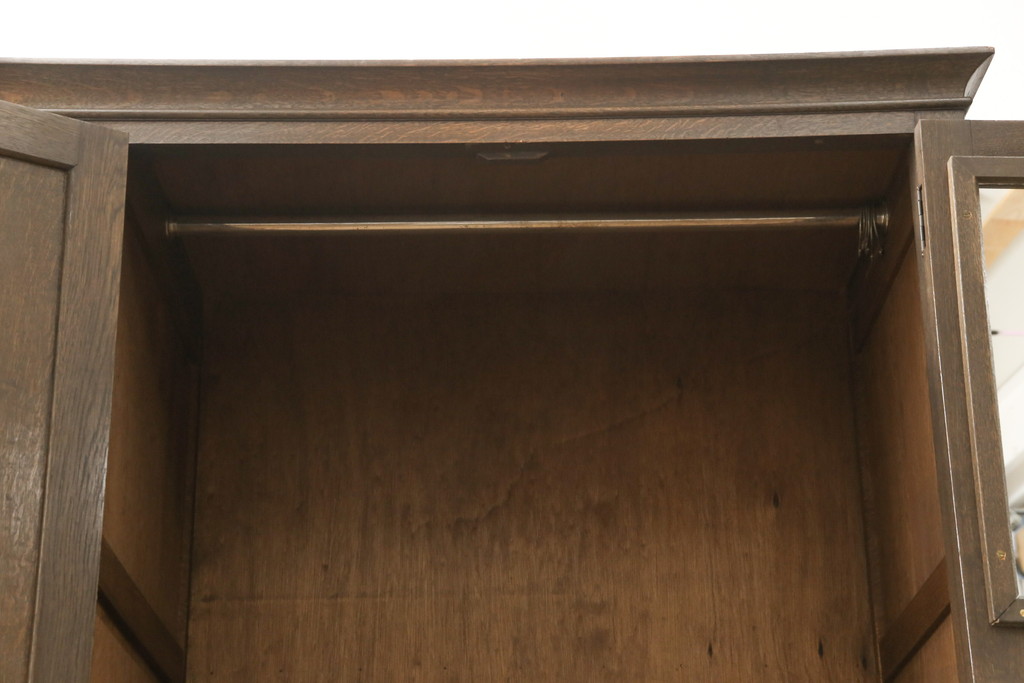 和製ビンテージ　神戸洋家具　ナラ材　上品なデザインが魅力的なワードローブ(洋服タンス、衣装タンス、収納棚、ヴィンテージ)(R-057938)