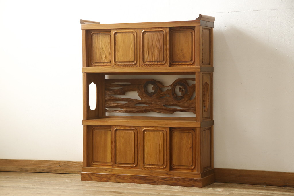 ビンテージ家具　未使用展示品　三方肥松(老松、アブラマツ)　珍しい材でつくられた、木目の美しさが目を引く茶棚(収納棚、茶箪笥、飾り棚、ヴィンテージ)(R-053567)