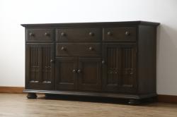 イギリスヴィンテージ　ビンテージ家具　ERCOL(アーコール)　クラシカルな佇まいが魅力的な希少モデルのサイドボード(収納棚、戸棚、キャビネット)(R-051407)