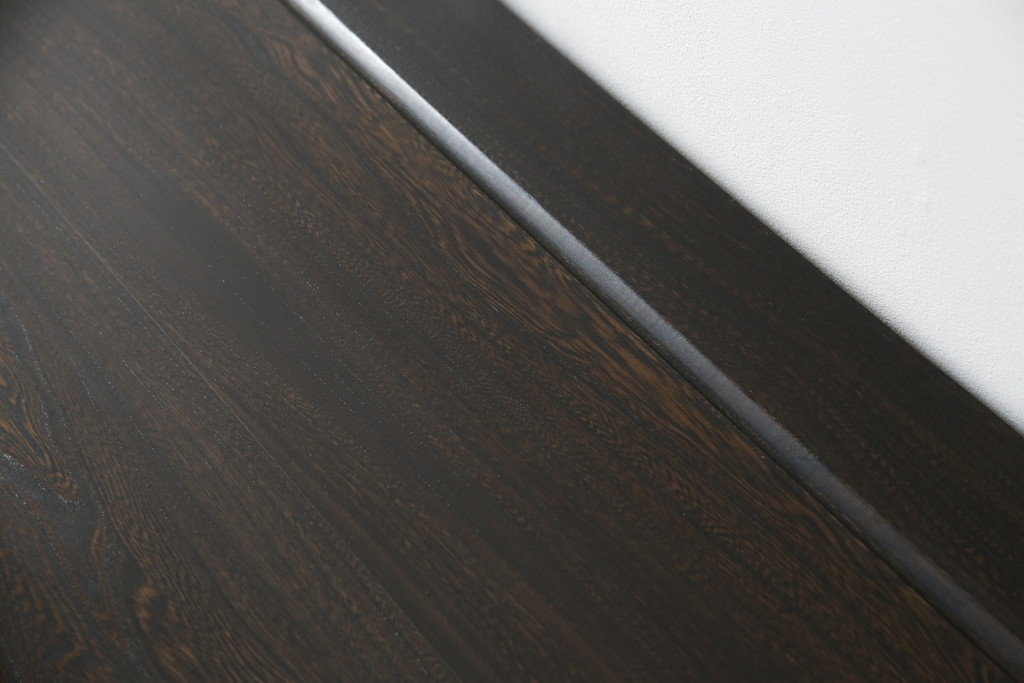 イギリスヴィンテージ　ビンテージ家具　ERCOL(アーコール)　クラシカルな佇まいが魅力的な希少モデルのサイドボード(収納棚、戸棚、キャビネット)(R-051407)
