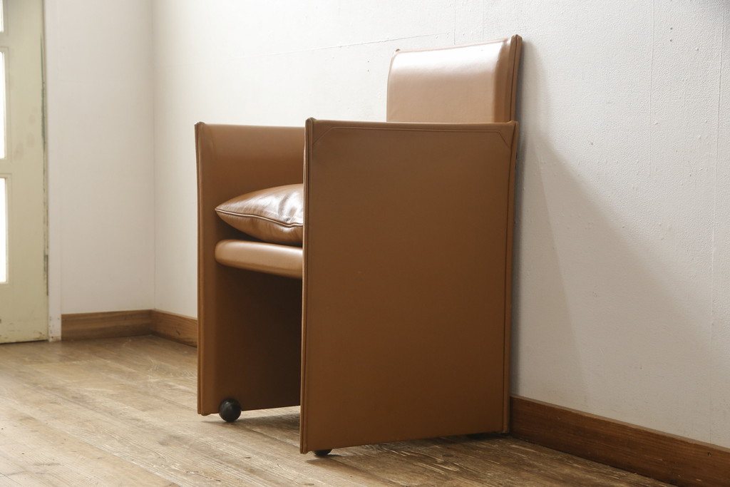 中古 Cassina(カッシーナ) 401 BREAK(ブレーク) MARIO BELLINI(マリオ