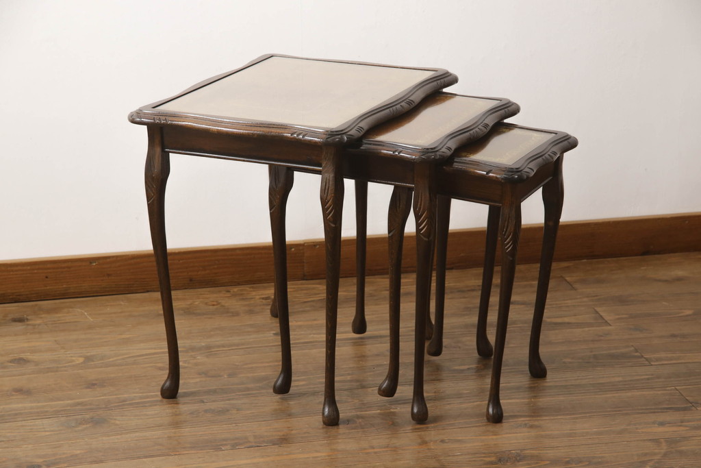 イギリスビンテージ　高級感あるレザートップのネストテーブル(ガラス天板付き、サイドテーブル、コーヒーテーブル、ヴィンテージ)(R-061126)