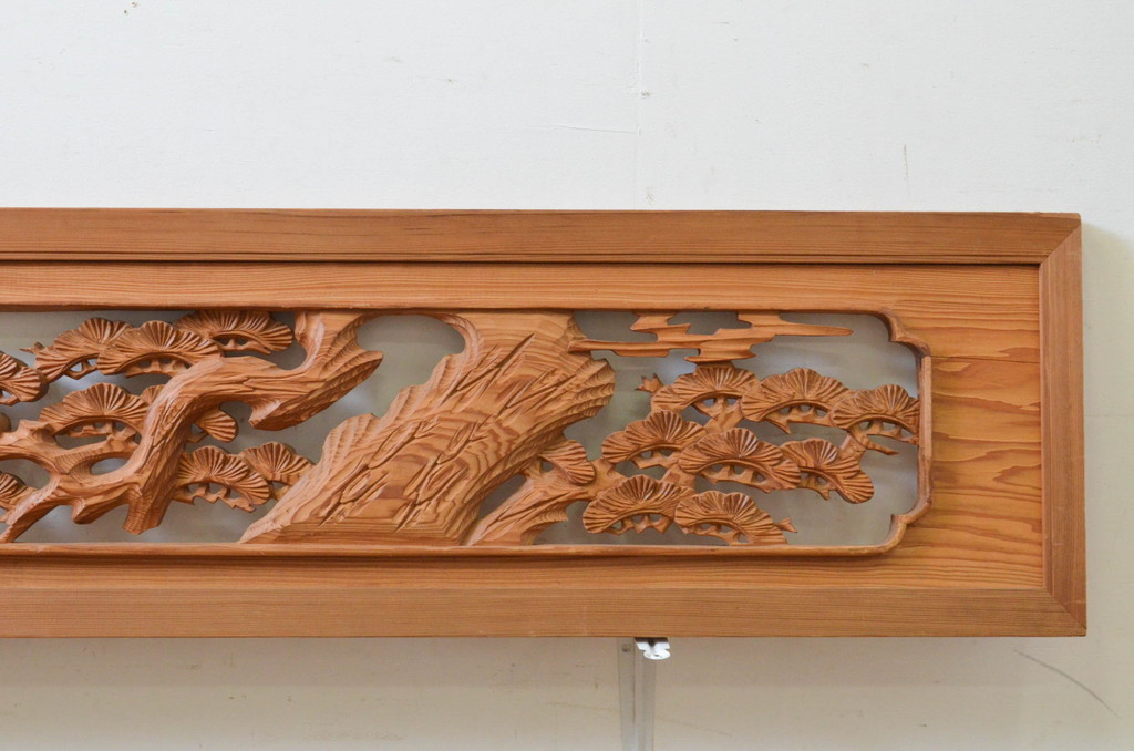 ビンテージ建具　躍動感ある松竹梅が美しい両面彫刻欄間2枚セット(明り取り、明かり取り、ヴィンテージ)(R-068414)