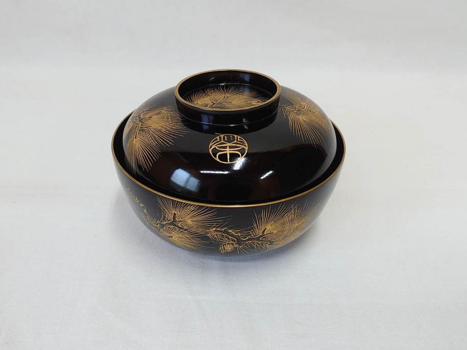 輪島塗り　木製漆器　蒔絵　松の実　約13cm　4.1寸　繊細な沈金の意匠が美しい吸物椀12客(お椀、和食器、黒漆、四寸一分)(R-070630)