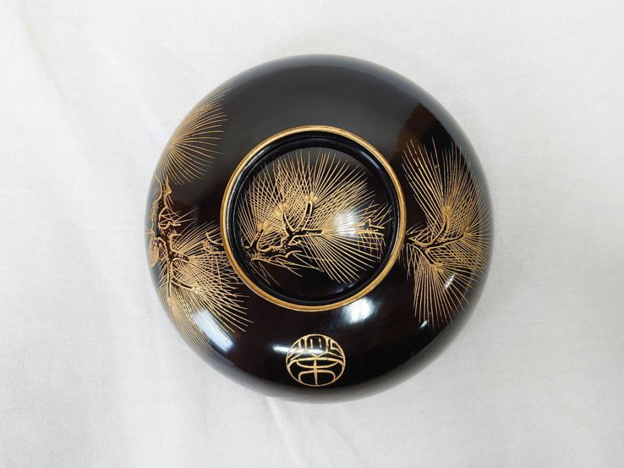 輪島塗り 木製漆器 蒔絵 松の実 約13cm 4.1寸 繊細な沈金の意匠