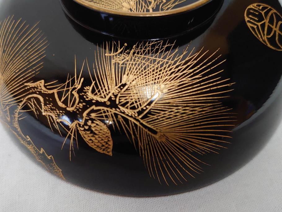 輪島塗り　木製漆器　蒔絵　松の実　約13cm　4.1寸　繊細な沈金の意匠が美しい吸物椀12客(お椀、和食器、黒漆、四寸一分)(R-070630)