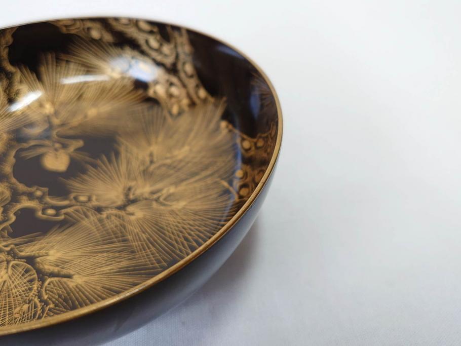 輪島塗り 木製漆器 蒔絵 松の実 約13cm 4.1寸 繊細な沈金の意匠