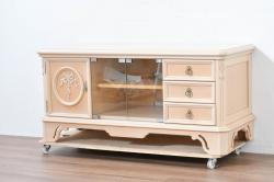 中古　希少な廃番品!　LYNN・HOLLYN(リン・ホーリン)　繊細でエレガントな彫刻装飾が目を引くテレビボード(テレビ台、TVボード、リビングボード、ローボード、サイドボード)(R-084427)