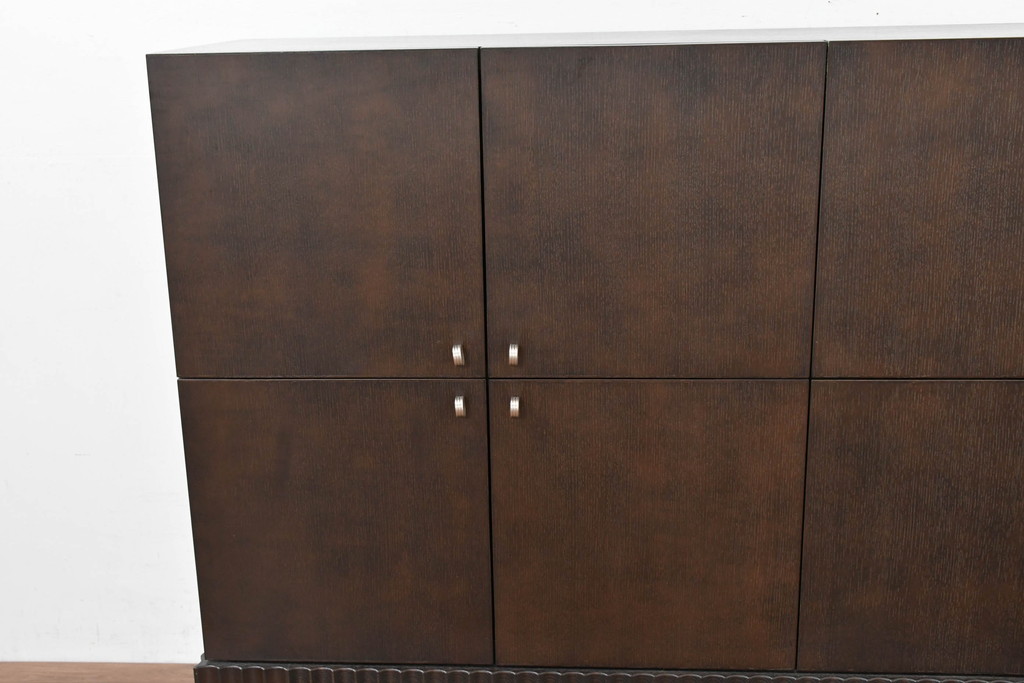 中古　美品　展示品　AIDEC(アイデック)　スタイリッシュなモダンデザインがお洒落なサイドボード(収納棚、戸棚、リビングボード、キャビネット)(定価約33万円)(R-084424)