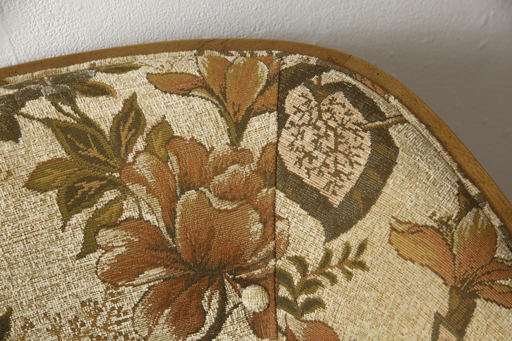 中古　美品　アメリカ輸入モデル　DREXEL HERITAGE(ドレクセルヘリテイジ)　花と鳥の絵柄が落ち着いた雰囲気を醸し出す1人掛けソファ(一人掛け、アームチェア)(R-058921)