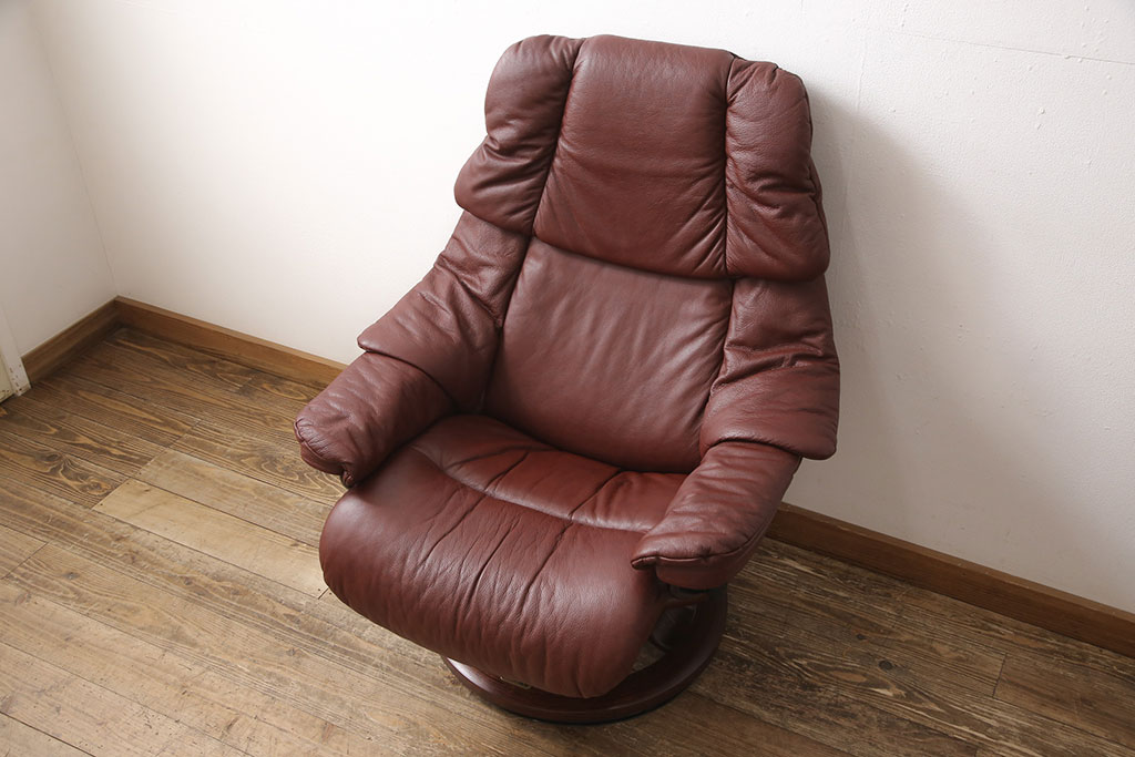 中古　EKORNES(エコーネス)　本革(レザー)　オットマン付き　ストレスレス レノ クラシック(M)(定価約37万9千円)(アームチェア、リクライニングチェア、椅子)(R-053467)