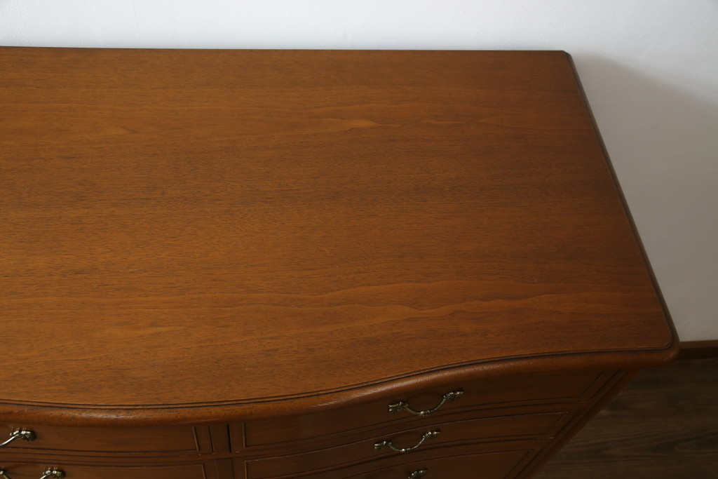 中古 美品　DREXEL HERITAGE(ドレクセルヘリテイジ)　Touraine(ツーレイン)　マホガニー材製の贅沢なアンティーク調チェスト(引き出し、サイドチェスト)(R-061346)
