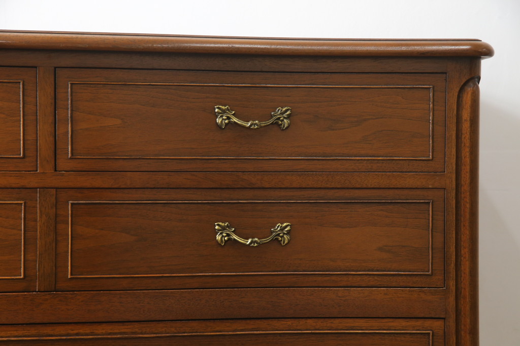 中古 美品　DREXEL HERITAGE(ドレクセルヘリテイジ)　Touraine(ツーレイン)　マホガニー材製の贅沢なアンティーク調チェスト(引き出し、サイドチェスト)(R-061346)