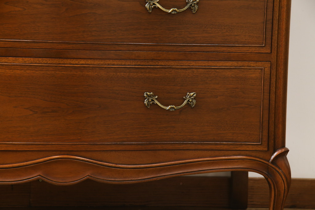 中古 美品　DREXEL HERITAGE(ドレクセルヘリテイジ)　Touraine(ツーレイン)　マホガニー材製の贅沢なアンティーク調チェスト(引き出し、サイドチェスト)(R-061346)