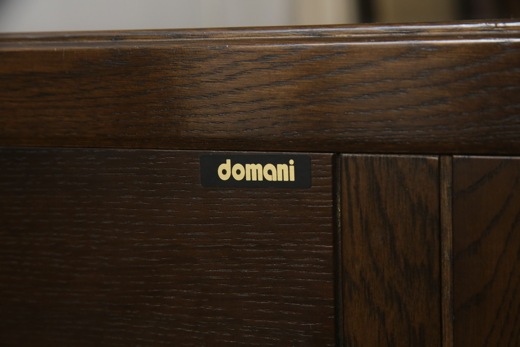 中古　カリモク　domani(ドマーニ)　Morganton(モーガントン)　ゴールドの引手が高級感を演出するセンターテーブル(リビングテーブル、ローテーブル)(定価約22万円)(R-060954)
