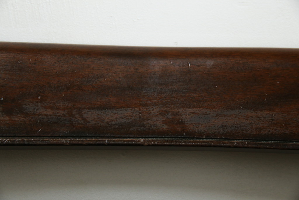 中古　松本民芸家具　B型ワイコムチェア　落ち着いた色味と滑らかな質感が美しいアームチェア2脚セット(板座チェア、ダイニングチェア、椅子、イス、バラ売り可能)(定価2脚で約35万円)(R-082362)