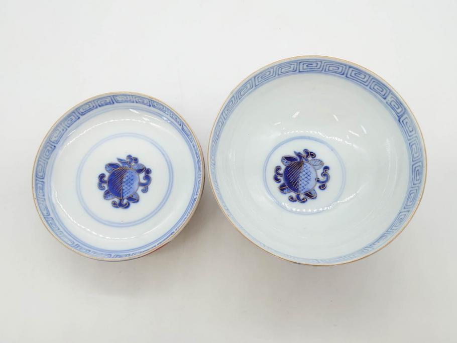明治期　伊万里焼　色絵　桃印　鳳凰菊雷文　約12cm　4.1寸　色鮮やかな染付と金彩で装飾された豪華な蓋付き茶碗5客セット(金彩、器、どんぶり、和皿、和食器、四寸一分)(R-077414)