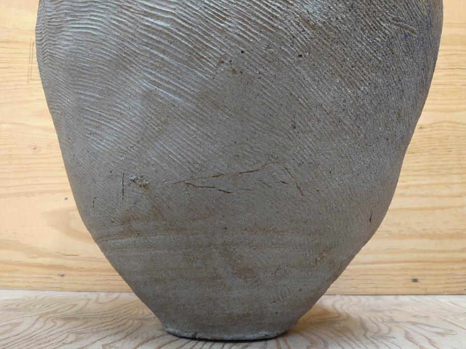鎌倉時代～室町時代　珠洲焼　高さ46cm　素朴な美しさを感じる壷(綾杉文、甕、壺)(R-077678)